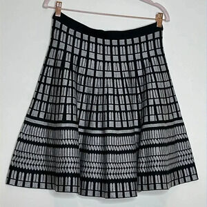 CARMEN MARC VALVO Black & Gray  Cityscape Knit Sweater Skirt Elastic Waist Sz M